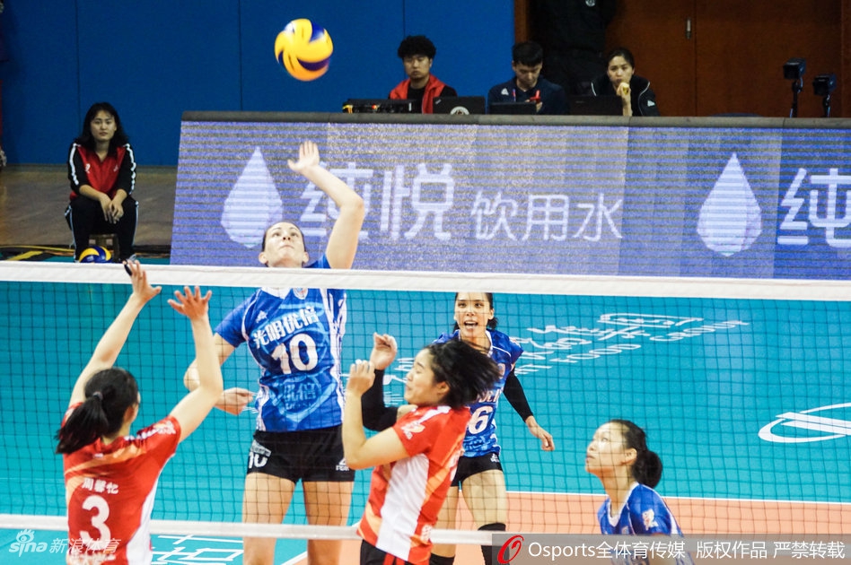 排超八强战上海女排3-2江苏女排