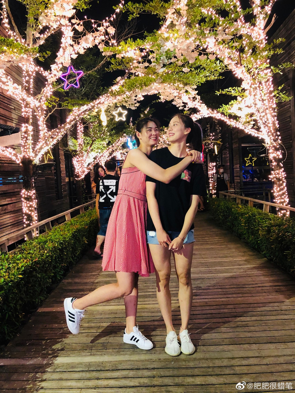 中国女排留洋国手身材不输超模