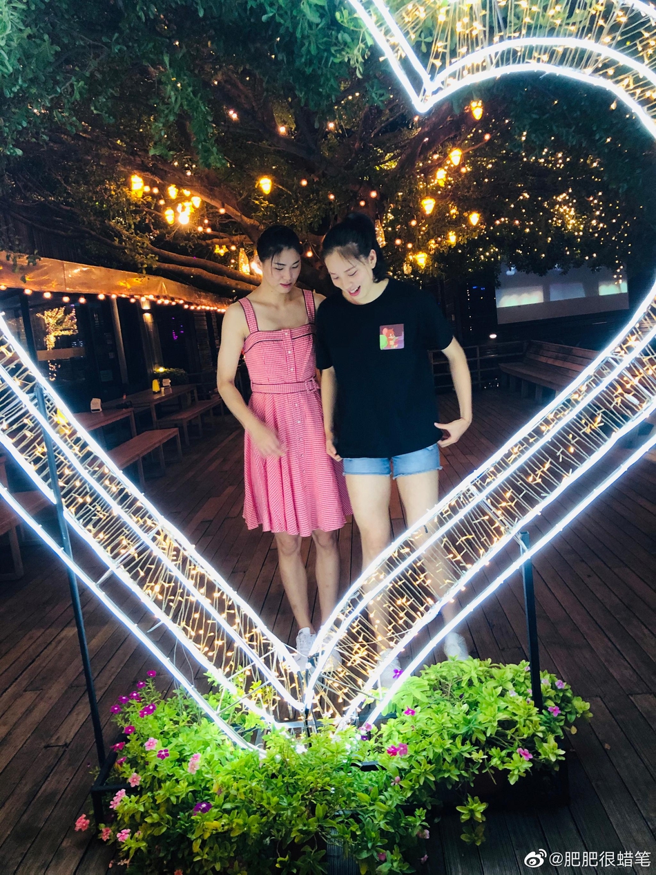 中国女排留洋国手身材不输超模