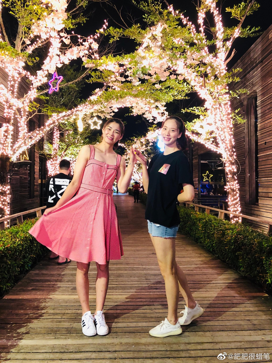 中国女排留洋国手身材不输超模