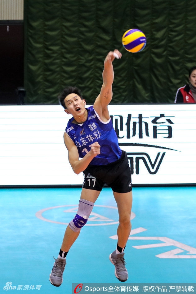 排超半决赛山东男排1-3北汽