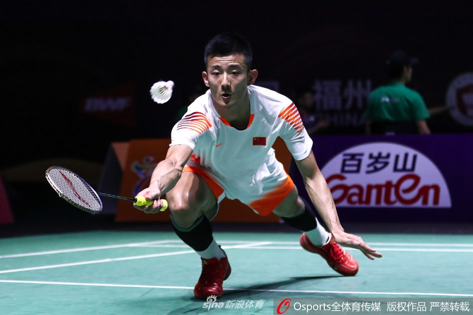 福州赛谌龙晋级男单八强