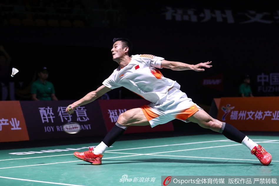 福州赛谌龙晋级男单八强