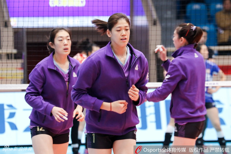 排超8强战天津女排3-1江苏女排