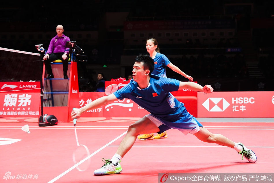 总决赛郑思维/黄雅琼2:0埃利斯/史密斯