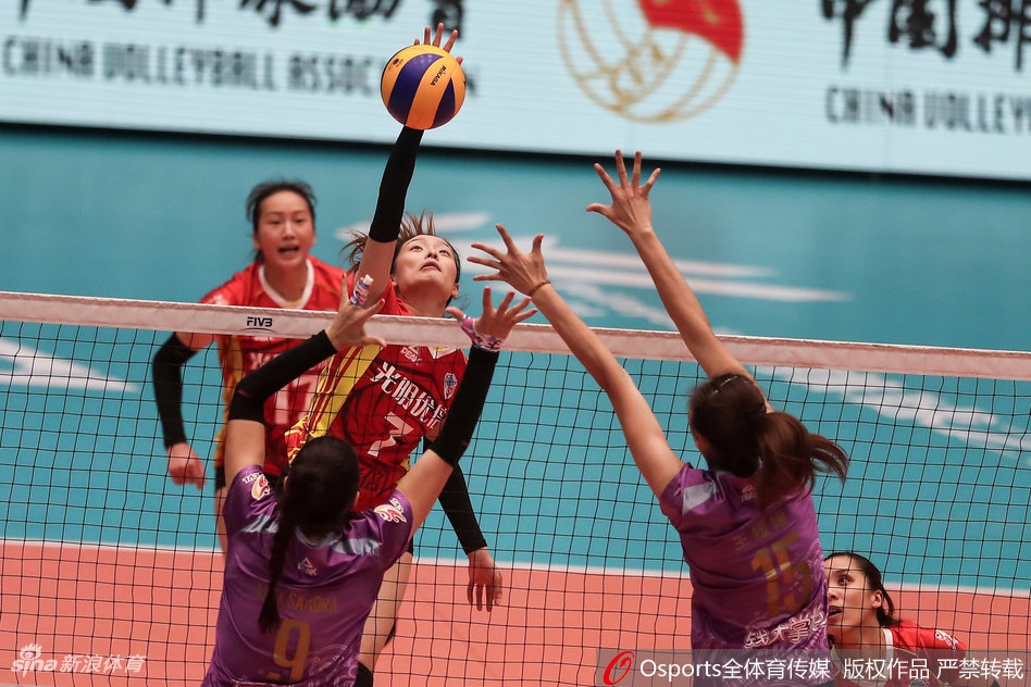 排超八强战天津女排3-0上海女排