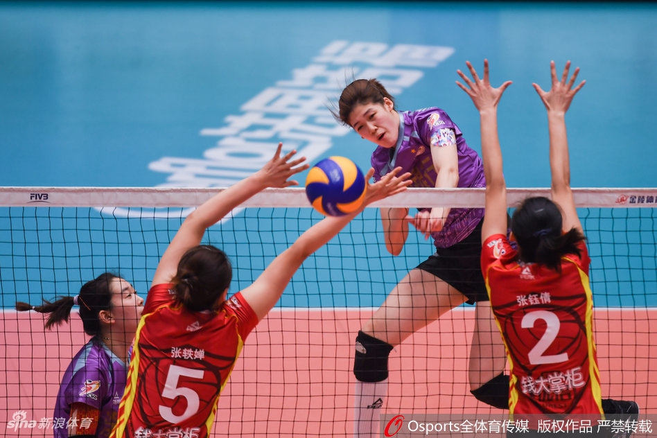 排超八强战天津女排3-0上海女排