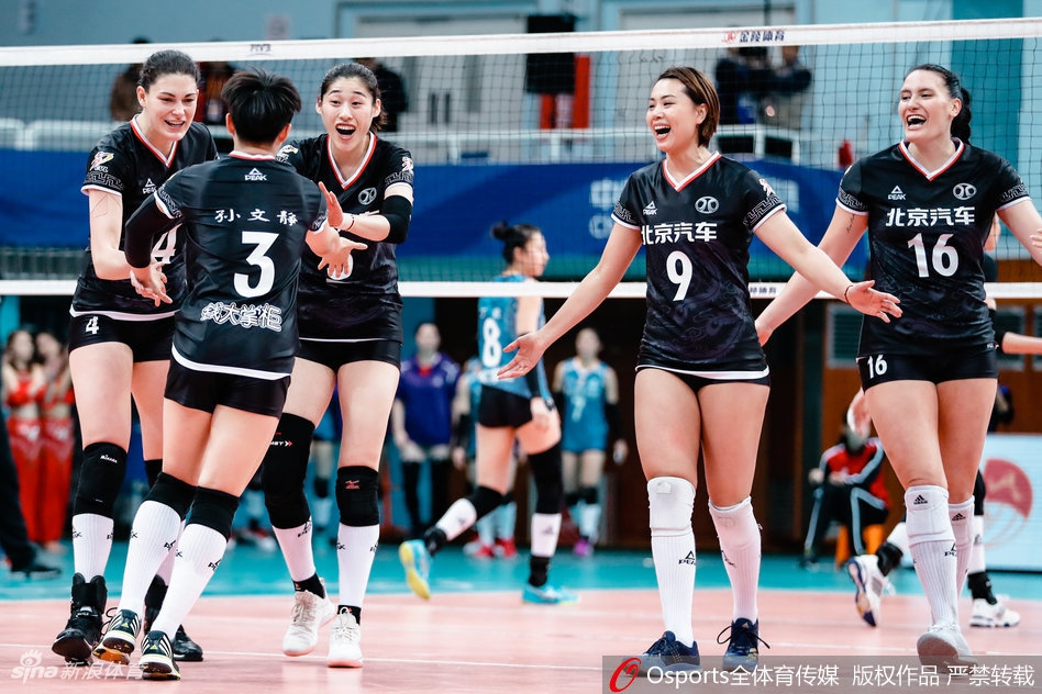 排超八强战北京汽车3-2辽宁女排