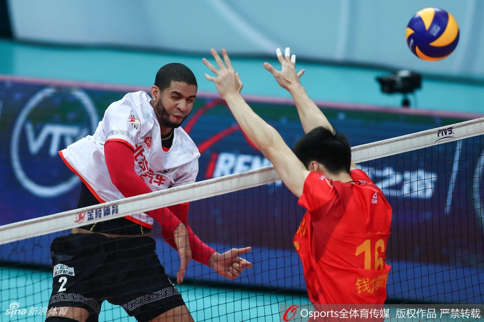 男排联赛半决赛首回合北汽3-0山东