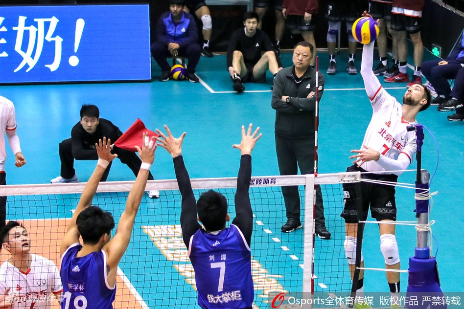 排超半决赛山东男排1-3北汽