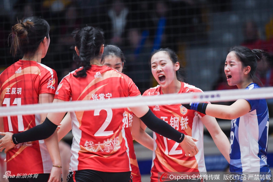 排超半决赛天津女排3-1江苏女排