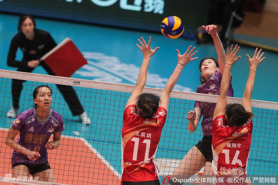 排超半决赛天津女排3-1江苏女排