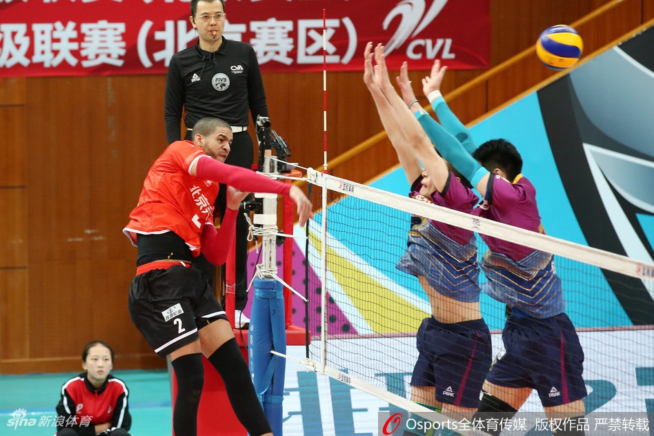 排超男排决赛第1场：北京0-3上海