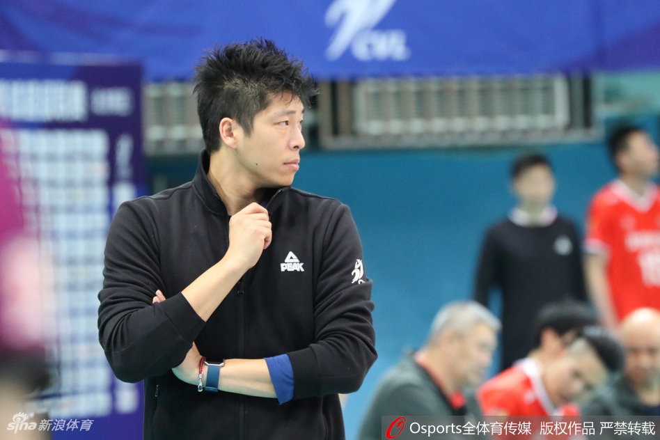 排超男排决赛第1场：北京0-3上海