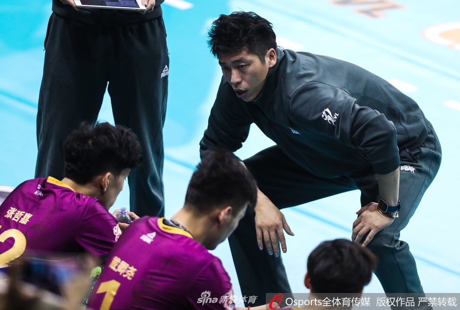 男排八强战上海男排3-1山东男排