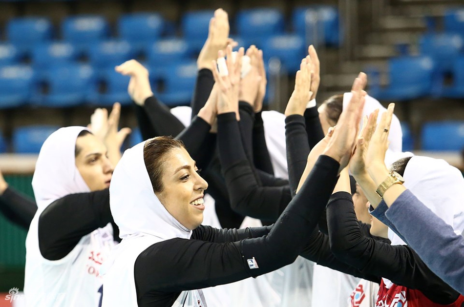 女排亚锦赛伊朗3-0中国香港进八强