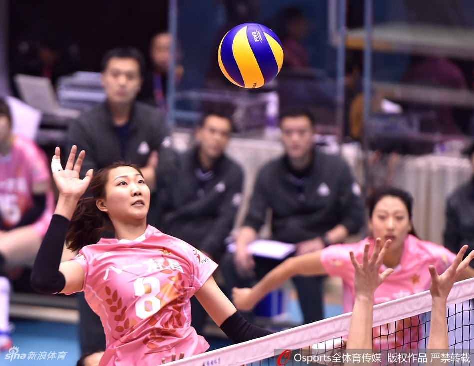 排超精英赛八一女排3:1广东女排