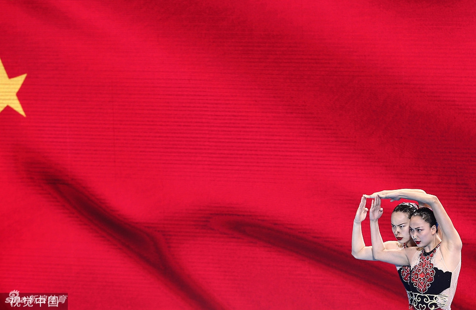 世锦赛黄雪辰/孙文雁自由自选摘银