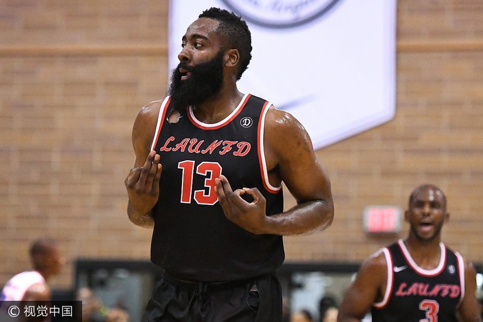 哈登保罗现身德鲁联赛 "灯泡"组合首次联手