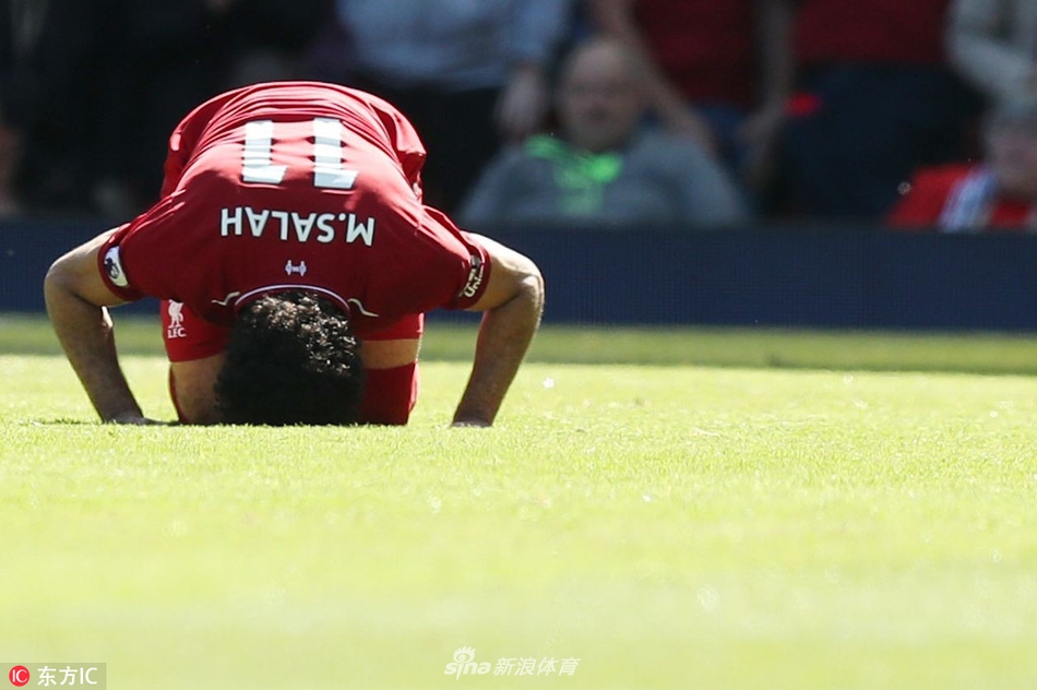 萨拉赫庆祝进球