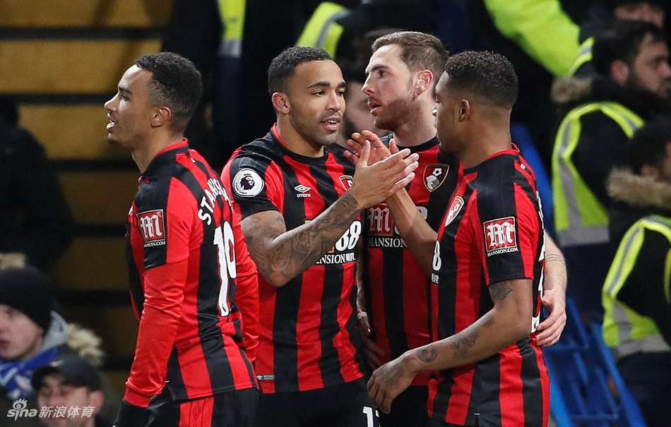 威尔逊庆祝进球