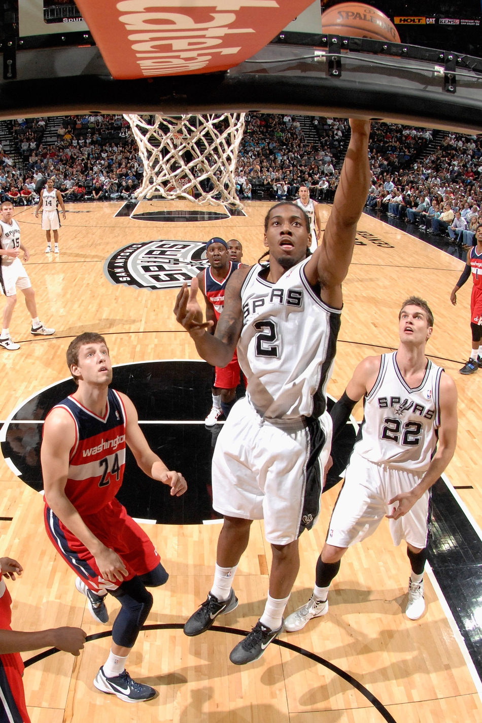 5.莱昂纳德 步行者