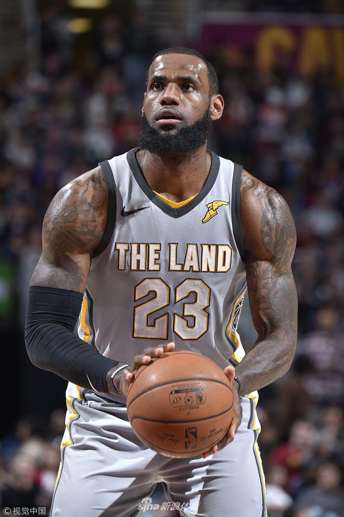 职业生涯944次得分20+