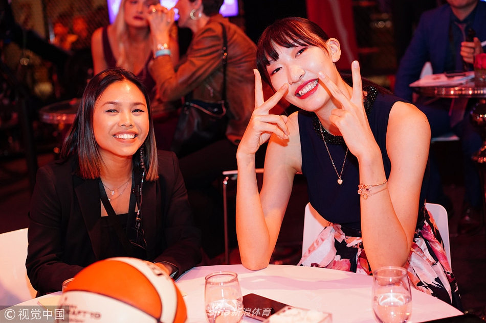 韩旭被纽约自由人在第二轮第二顺位选中