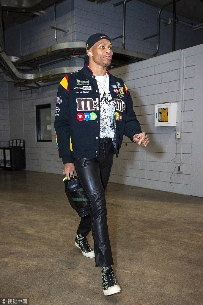 NBA第一潮男！威少近期的潮流穿搭风格多变
