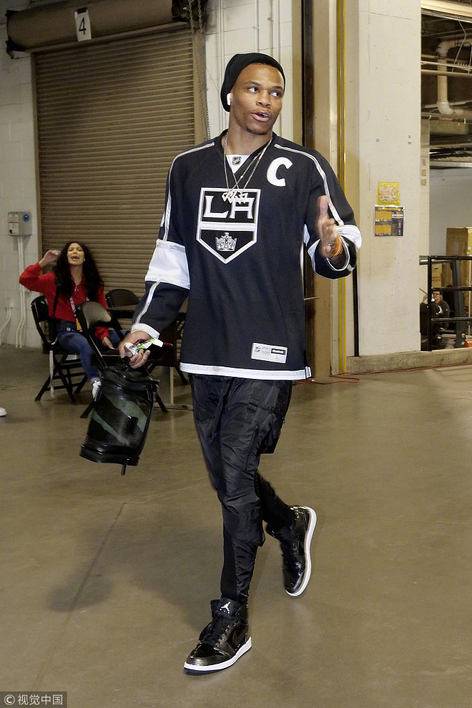 NBA第一潮男！威少近期的潮流穿搭风格多变