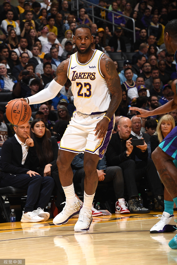 [NBA常规赛]黄蜂101-120湖人