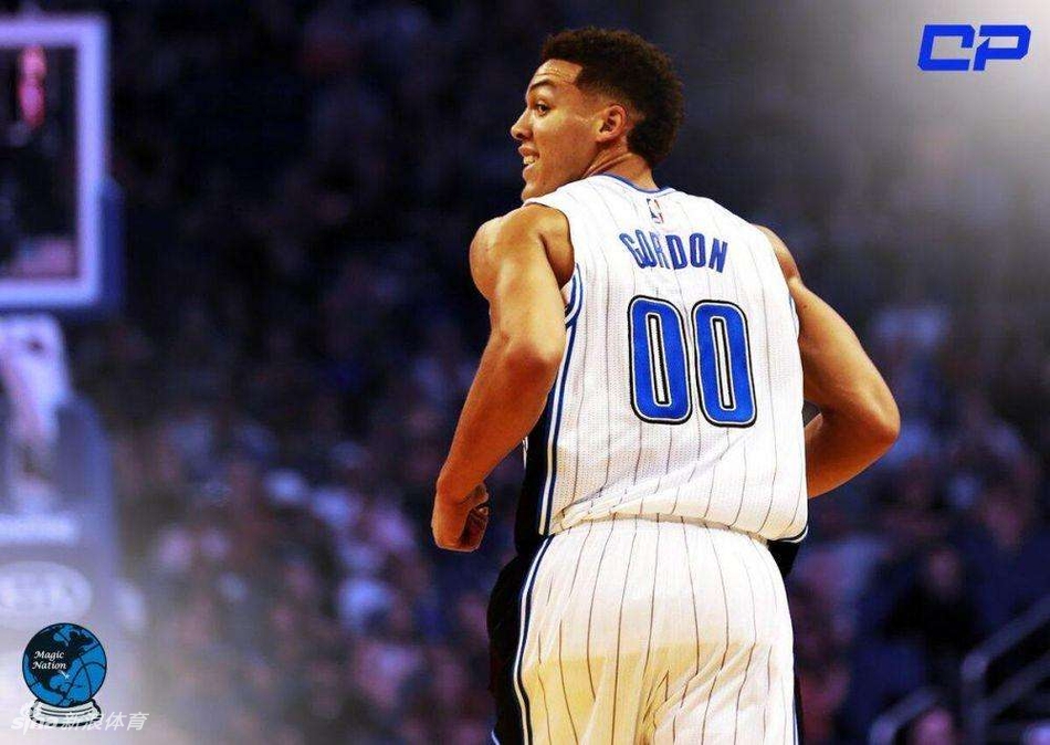 6.阿隆-戈登与菲尼克斯太阳签约