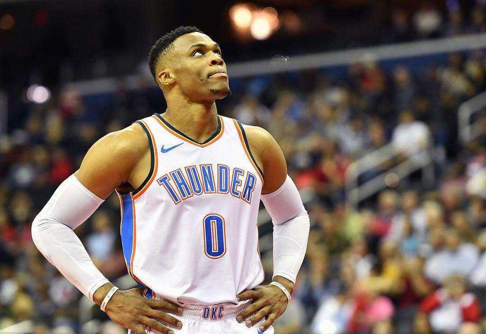 2019福布斯名人榜：NBA有11人入选前100，卡戴珊家族小妹排第二