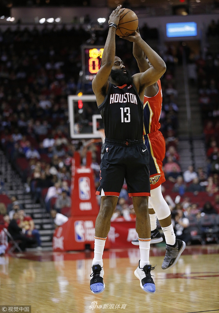 哈登连续24场砍下30+