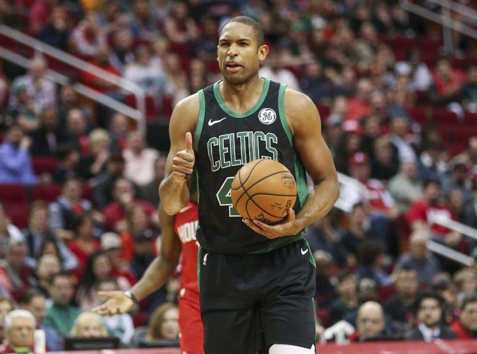 美媒评18-19赛季十大中锋：考神居然上榜，大帝浓眉输给一人