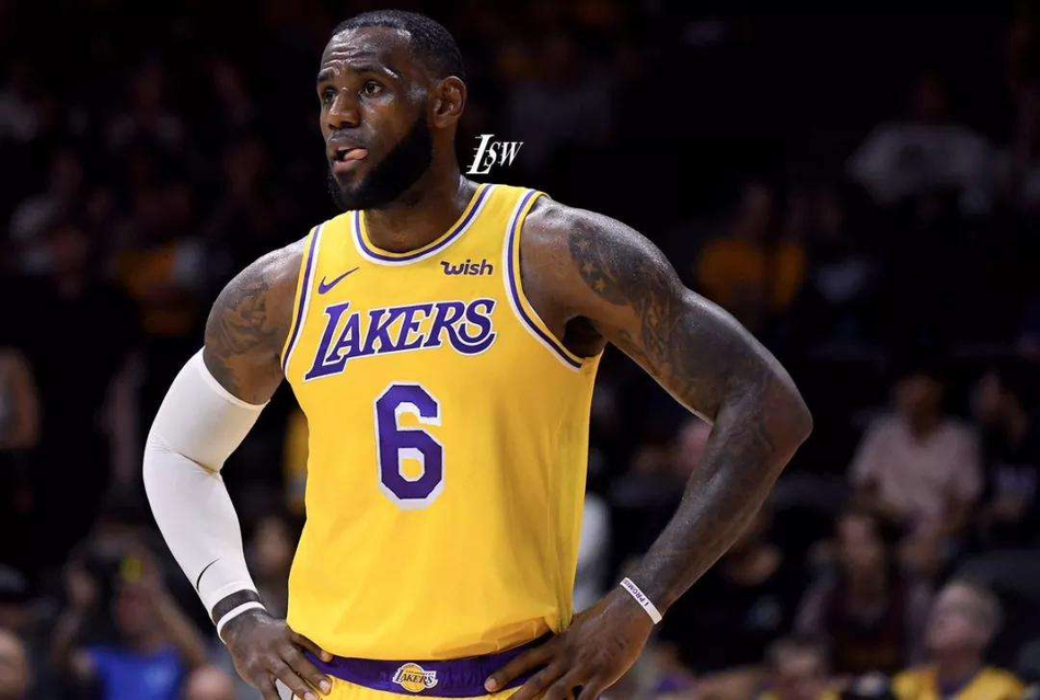 2019福布斯名人榜：NBA有11人入选前100，卡戴珊家族小妹排第二