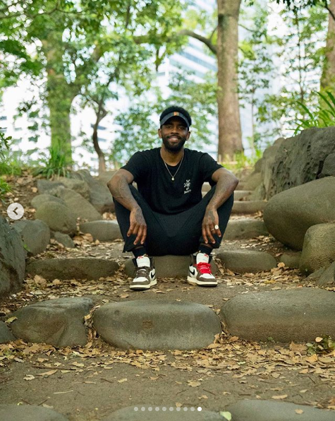 欧文与女友外出秀恩爱！去XX的自由市场，先不想这个了