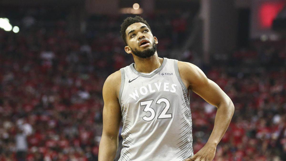 美媒评18-19赛季十大中锋：考神居然上榜，大帝浓眉输给一人