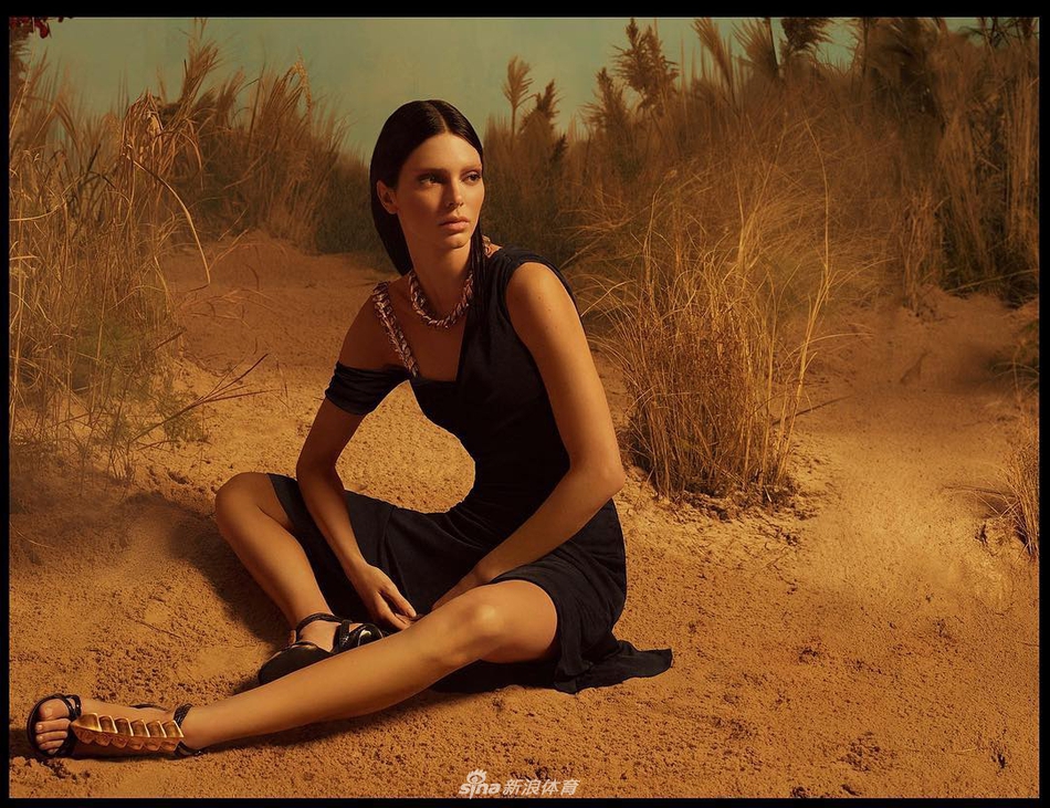 卡戴珊家族三姐妹写真!这就是NBA的最佳防守阵容啊