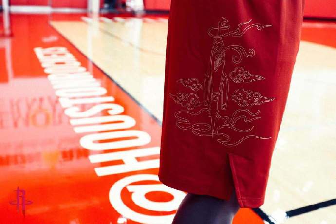 火箭祥云版球衣来啦！新春佳节的比赛就穿这中国风球衣