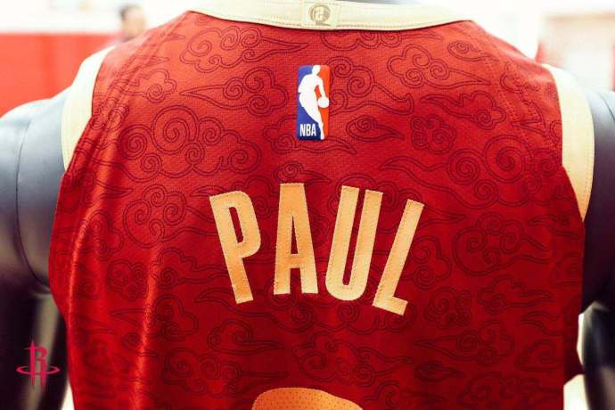 火箭祥云版球衣来啦！新春佳节的比赛就穿这中国风球衣