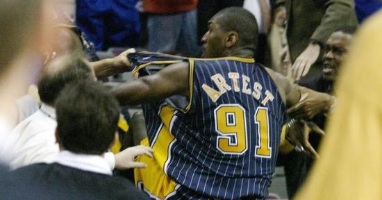 NBA号码史：球星换号学问大着呢！为何无人敢穿69号？我终于懂了