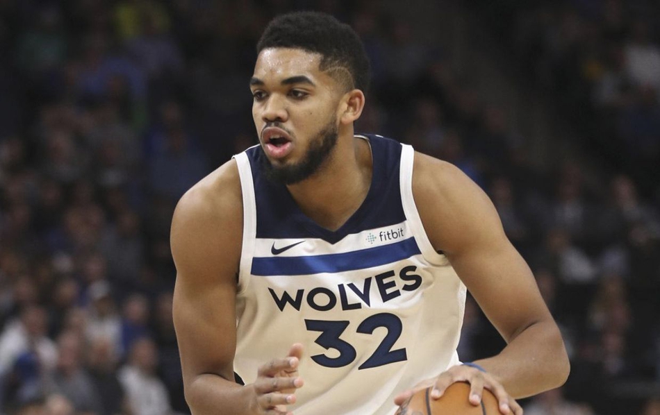 美媒评下赛季西部十大超巨：詹皇被一人压制排名第二，浓眉第五