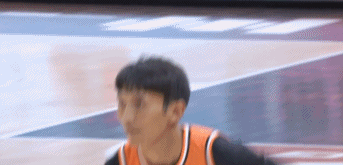 扣篮大赛预赛全记录：两个满分三个满分动作