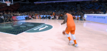 扣篮大赛预赛全记录：两个满分三个满分动作