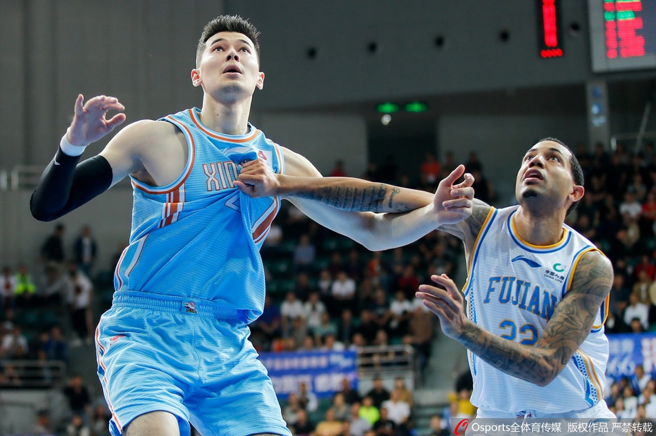 CBA第4轮:福建120-127新疆