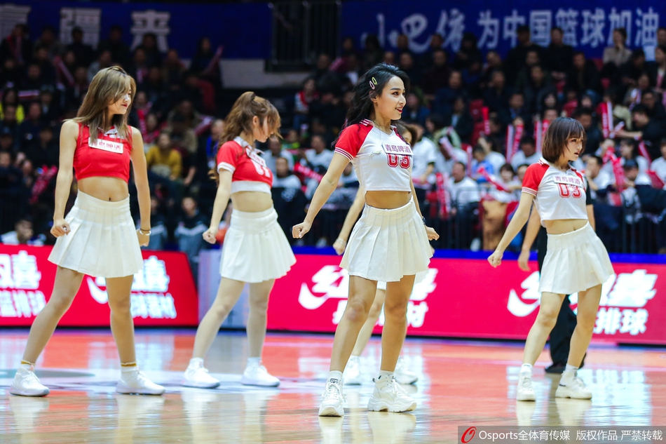 7日拉拉队精选:新疆福建篮球宝贝对决