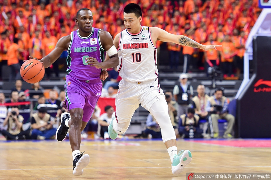 CBA第3轮：广东126-110山东