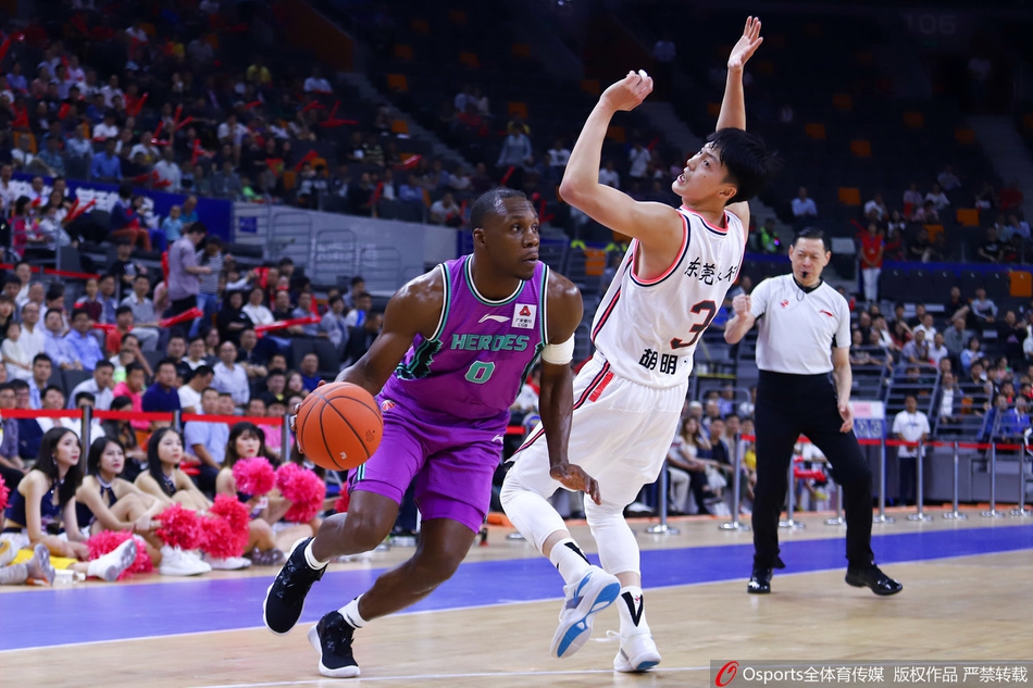 CBA第3轮：广东126-110山东