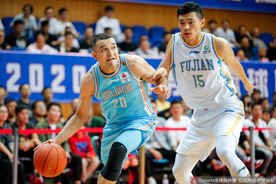 CBA第4轮:福建120-127新疆